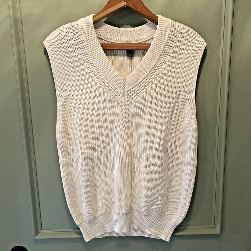 Primark Cream Knit Pullover Sweater Vest – Size Small Preppy Classic Tailored